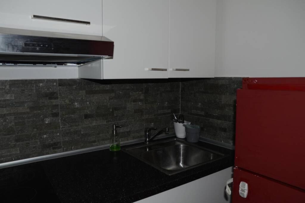 "Little Sicilian Home"-Room With A Private Bathroom & Kitchen -Fridge - And Shared A Beautiful Terrace On Hostel Taormina Center Exteriér fotografie