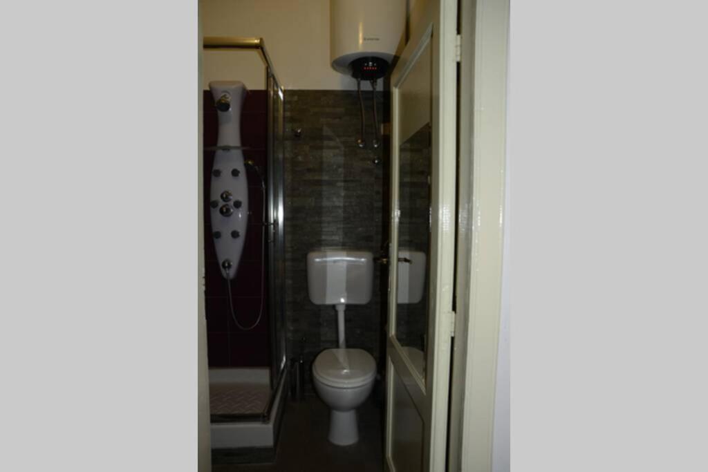 "Little Sicilian Home"-Room With A Private Bathroom & Kitchen -Fridge - And Shared A Beautiful Terrace On Hostel Taormina Center Exteriér fotografie